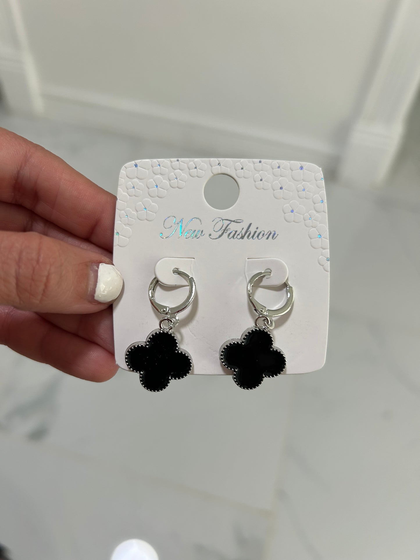 Fashion earring clover